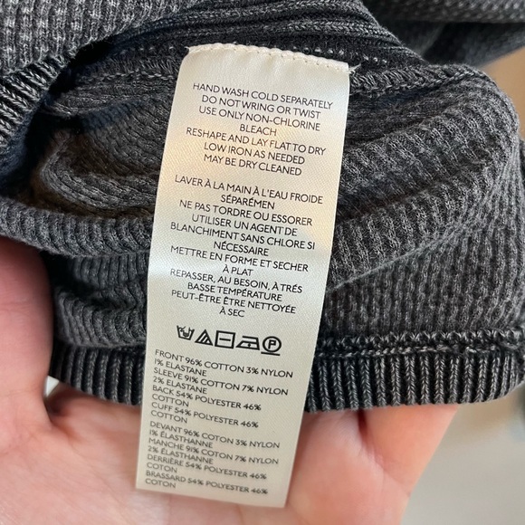 Free People We The Free Snapshot Cable Grey Cropped Cardigan Sweater Black XL - Picture 8 of 8